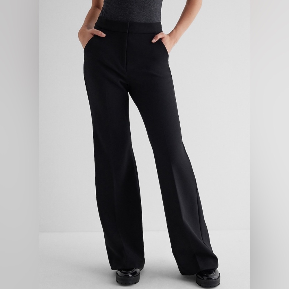 Editor High Waisted Trouser Flare Pant by Express (Black size 6) A-116